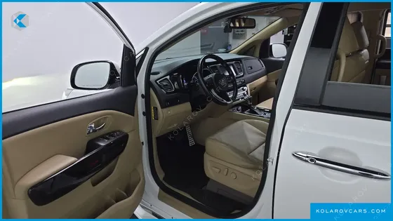 KIA CARNIVAL 9-SEATER PRSTIGE