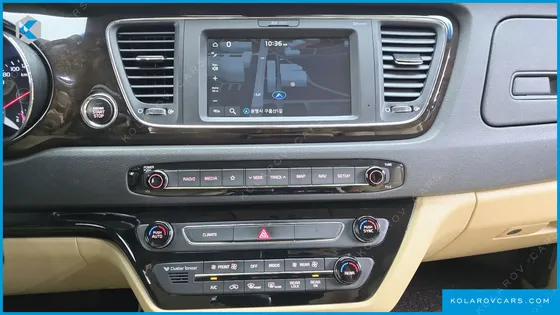 KIA CARNIVAL 9-SEATER PRSTIGE
