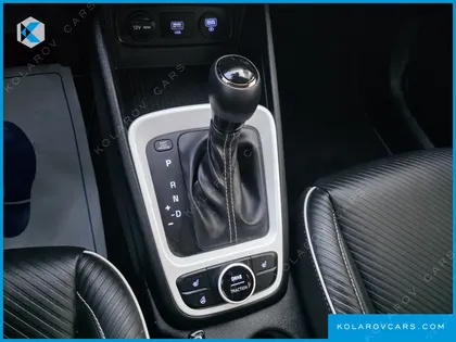 HYUNDAI VENUE 1.6 FLUX