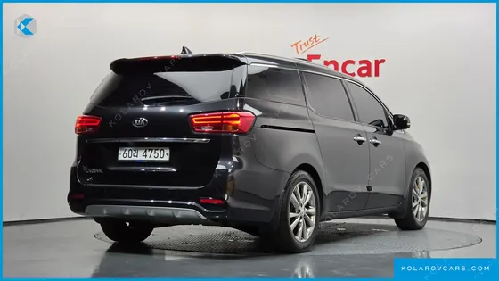 KIA CARNIVAL GASOLINE 9-SEATER NOBLESSE SPECIAL