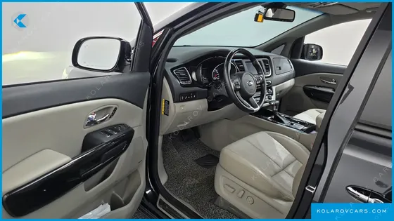 KIA CARNIVAL GASOLINE 9-SEATER NOBLESSE SPECIAL