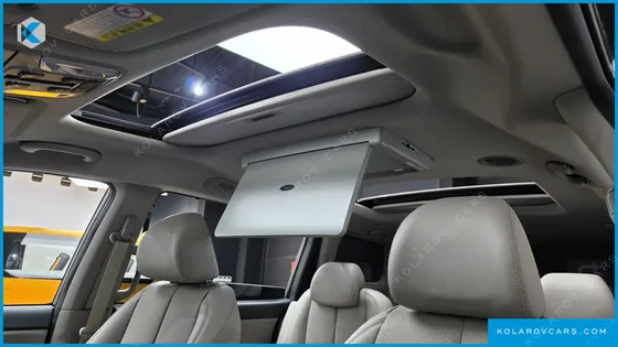 KIA CARNIVAL GASOLINE 9-SEATER NOBLESSE SPECIAL