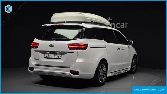 KIA CARNIVAL 9-SEATER NOBLESSE SPECIAL