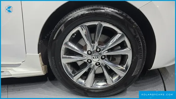 KIA CARNIVAL 9-SEATER NOBLESSE SPECIAL