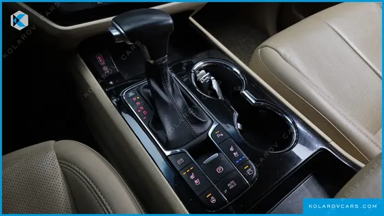 KIA CARNIVAL 9-SEATER NOBLESSE SPECIAL