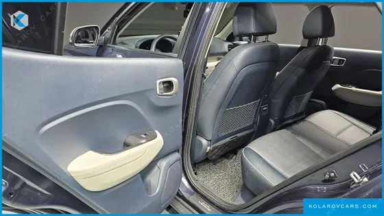 HYUNDAI VENUE 1.6 FLUX