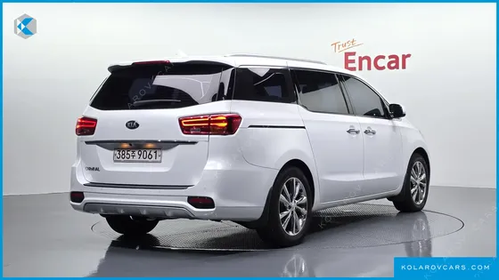 KIA CARNIVAL 9-SEATER PRSTIGE