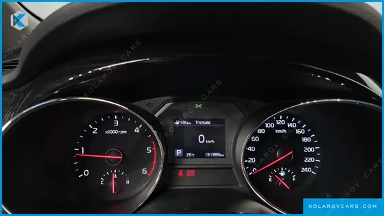 KIA CARNIVAL 9-SEATER PRSTIGE
