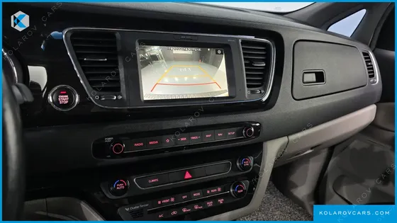 KIA CARNIVAL 9-SEATER PRSTIGE