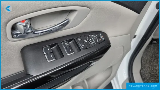 KIA CARNIVAL 9-SEATER PRSTIGE