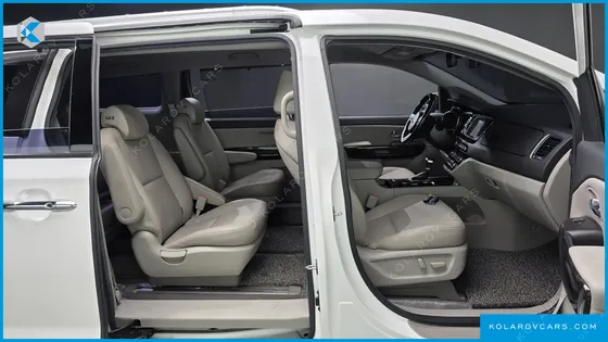 KIA CARNIVAL 9-SEATER PRSTIGE