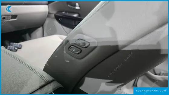 KIA CARNIVAL 9-SEATER PRSTIGE