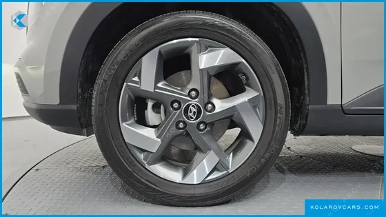 HYUNDAI VENUE 1.6 MODERN