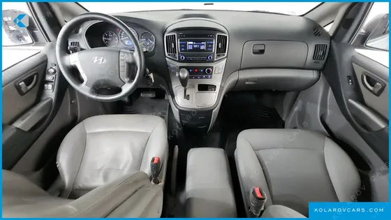 HYUNDAI STAREX 5-SEATER VAN