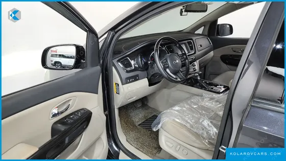 KIA CARNIVAL GASOLINE 9-SEATER PRESTIGE