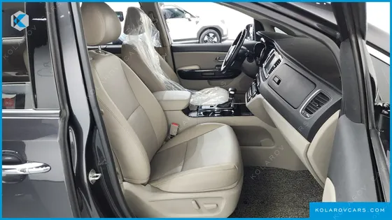 KIA CARNIVAL GASOLINE 9-SEATER PRESTIGE