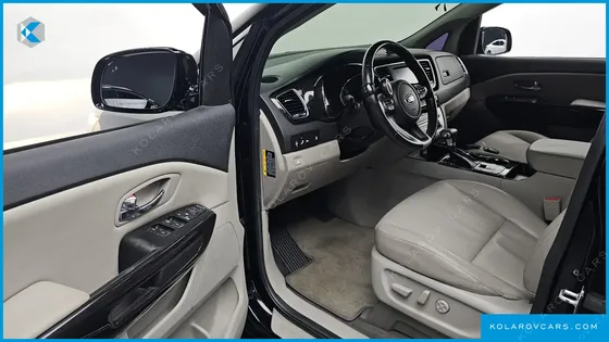 KIA CARNIVAL 9-SEATER PRSTIGE
