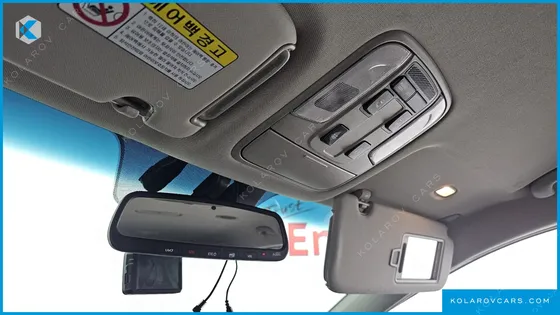 KIA CARNIVAL 9-SEATER PRSTIGE