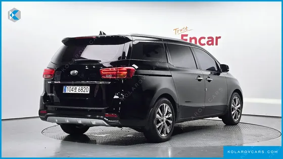 KIA CARNIVAL 9-SEATER NOBLESSE