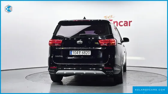 KIA CARNIVAL 9-SEATER NOBLESSE