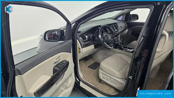 KIA CARNIVAL 9-SEATER NOBLESSE