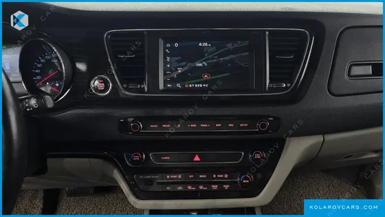 KIA CARNIVAL 9-SEATER NOBLESSE