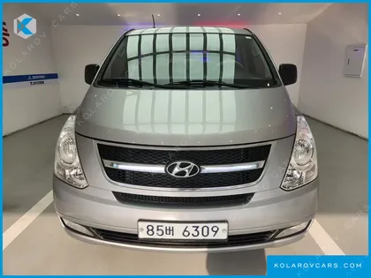 HYUNDAI STAREX 5-SEATER VAN
