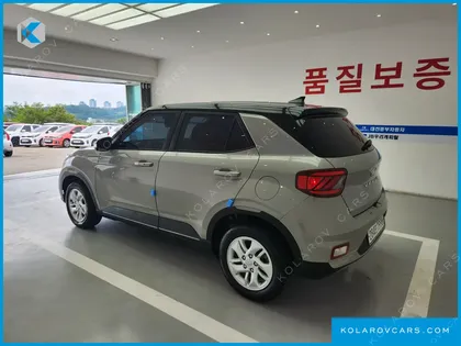 HYUNDAI VENUE 1.6 MODERN