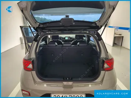 HYUNDAI VENUE 1.6 MODERN
