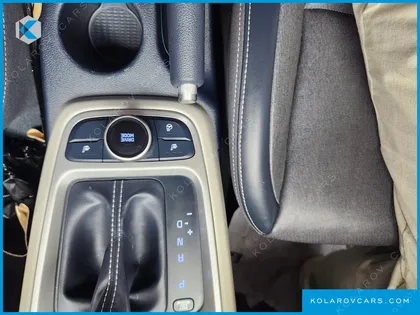 HYUNDAI VENUE 1.6 MODERN