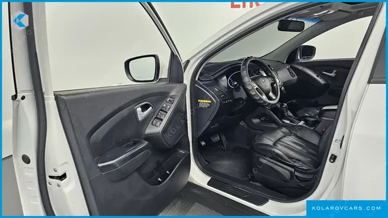 HYUNDAI TUCSON DIESEL(E-VGT) 4WD