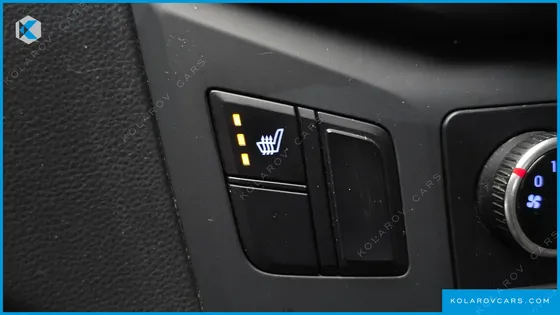 HYUNDAI STAREX 5-SEATER VAN