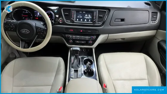 KIA CARNIVAL 9-SEATER PRSTIGE