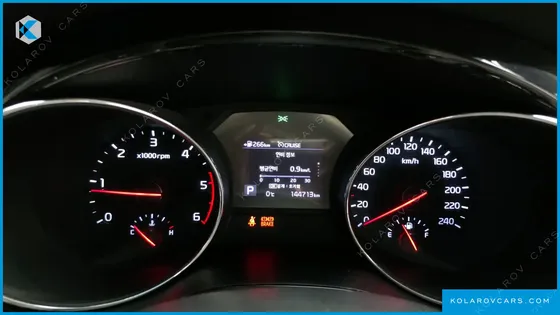 KIA CARNIVAL 9-SEATER PRSTIGE