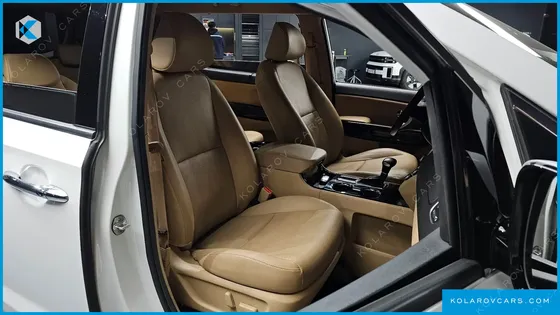 KIA CARNIVAL 9-SEATER PRSTIGE