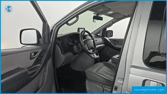 HYUNDAI STAREX 12-SEATER LPI WAGON