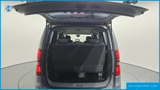 HYUNDAI STAREX 12-SEATER LPI WAGON