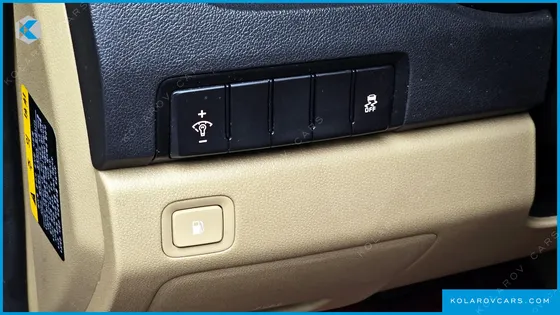 KIA CARNIVAL 9-SEATER PRSTIGE
