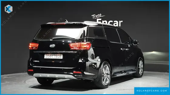 KIA CARNIVAL 9-SEATER PRSTIGE