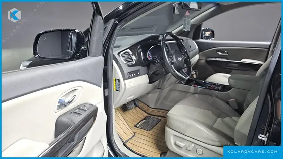 KIA CARNIVAL 9-SEATER PRSTIGE