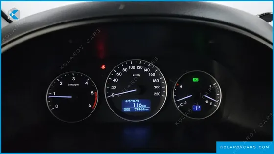 HYUNDAI STAREX 3-SEATER VAN