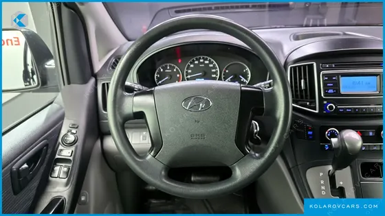 HYUNDAI STAREX 12-SEATER WAGON