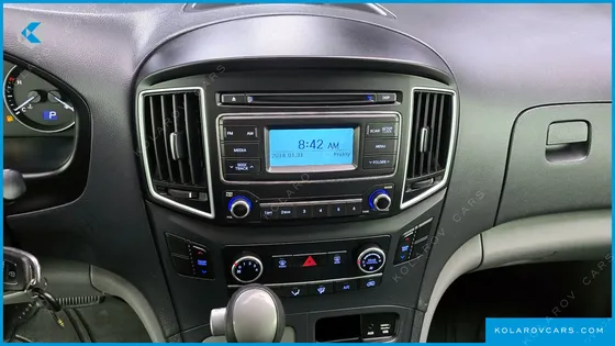 HYUNDAI STAREX 12-SEATER WAGON