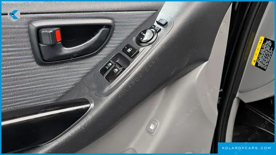 HYUNDAI STAREX 12-SEATER WAGON
