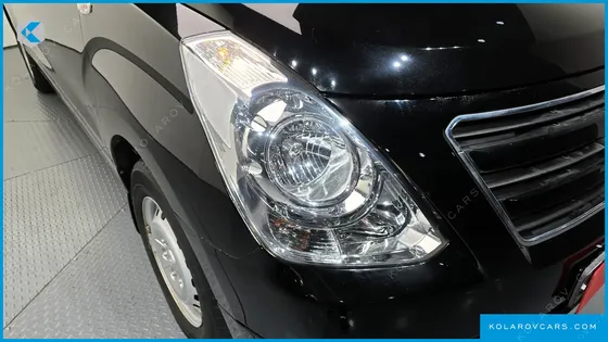 HYUNDAI STAREX 12-SEATER WAGON