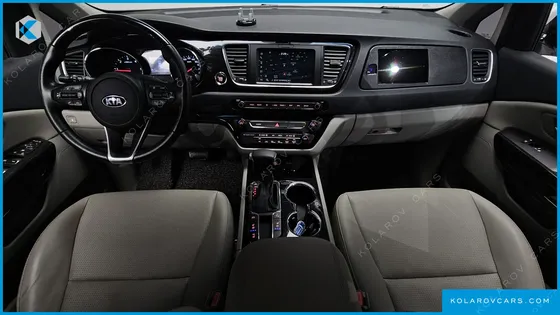 KIA CARNIVAL 9-SEATER PRSTIGE