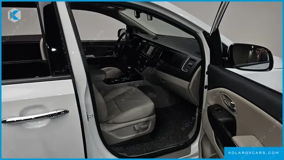 KIA CARNIVAL 9-SEATER PRSTIGE