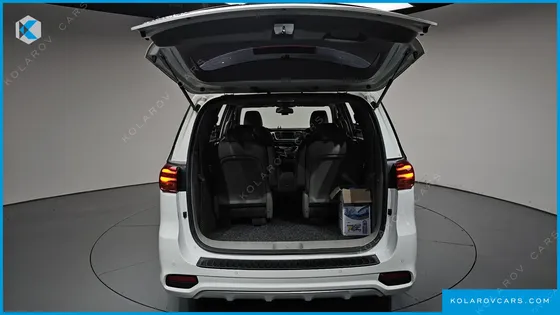KIA CARNIVAL 9-SEATER PRSTIGE