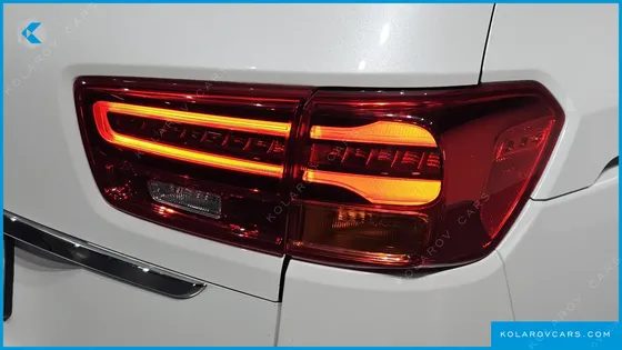 KIA CARNIVAL 9-SEATER PRSTIGE