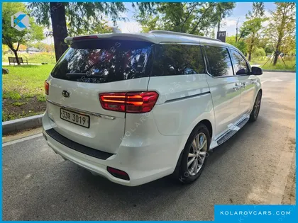 KIA CARNIVAL 9-SEATER NOBLESSE SPECIAL